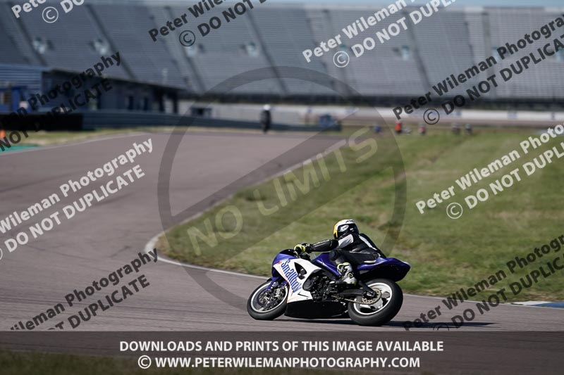 Rockingham no limits trackday;enduro digital images;event digital images;eventdigitalimages;no limits trackdays;peter wileman photography;racing digital images;rockingham raceway northamptonshire;rockingham trackday photographs;trackday digital images;trackday photos